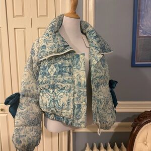 Selkie Porcelain Marshmallow Puffer